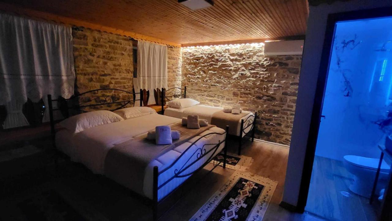 Guest House Hasko Gjirokastër Esterno foto